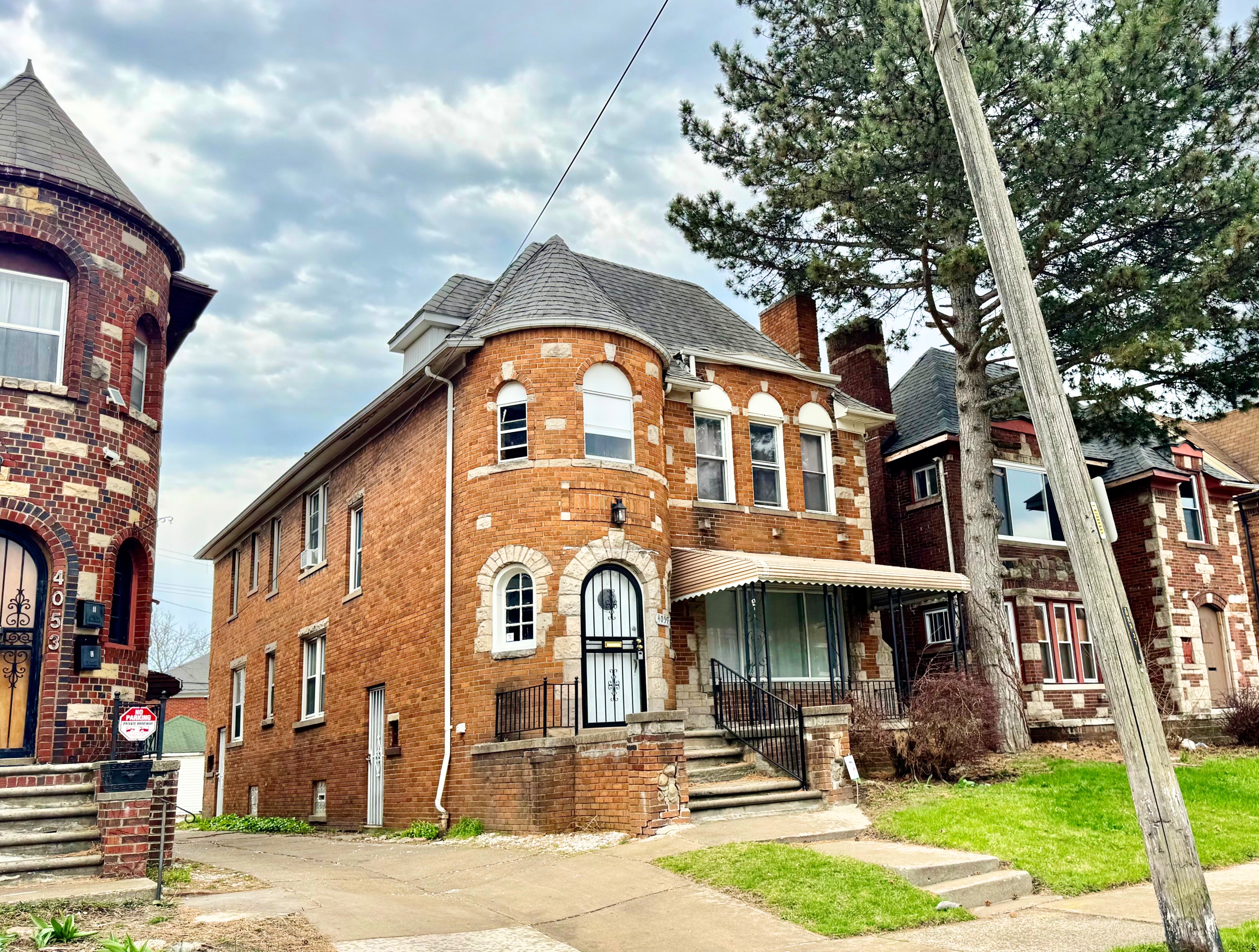 Property thumbnail image