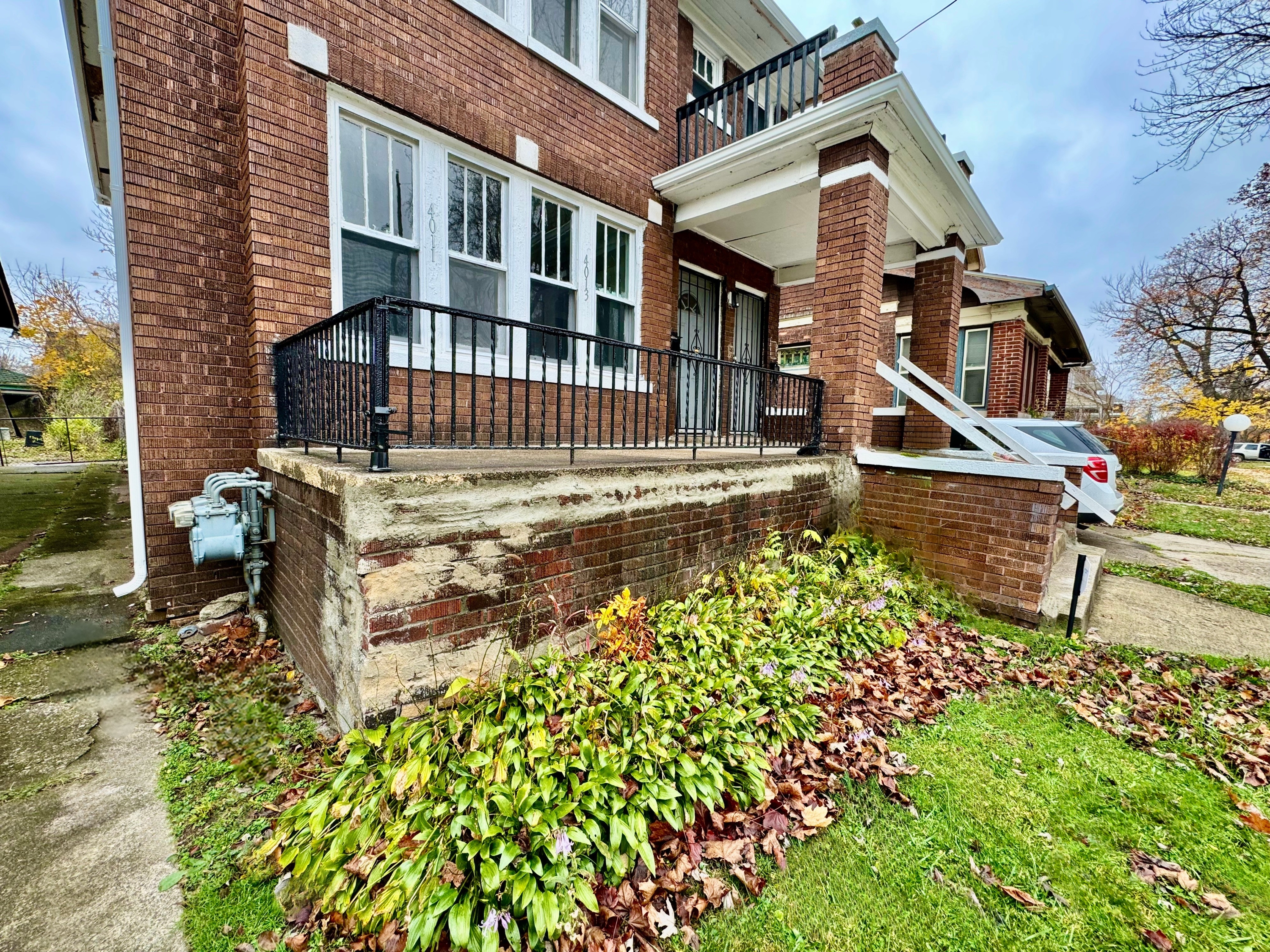 4011 Beniteau Street