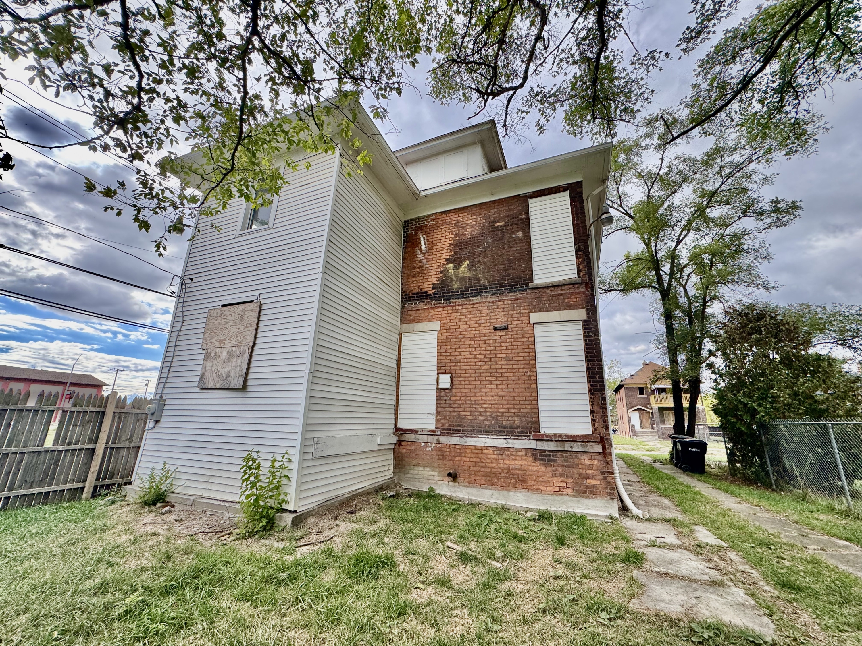 Property thumbnail image