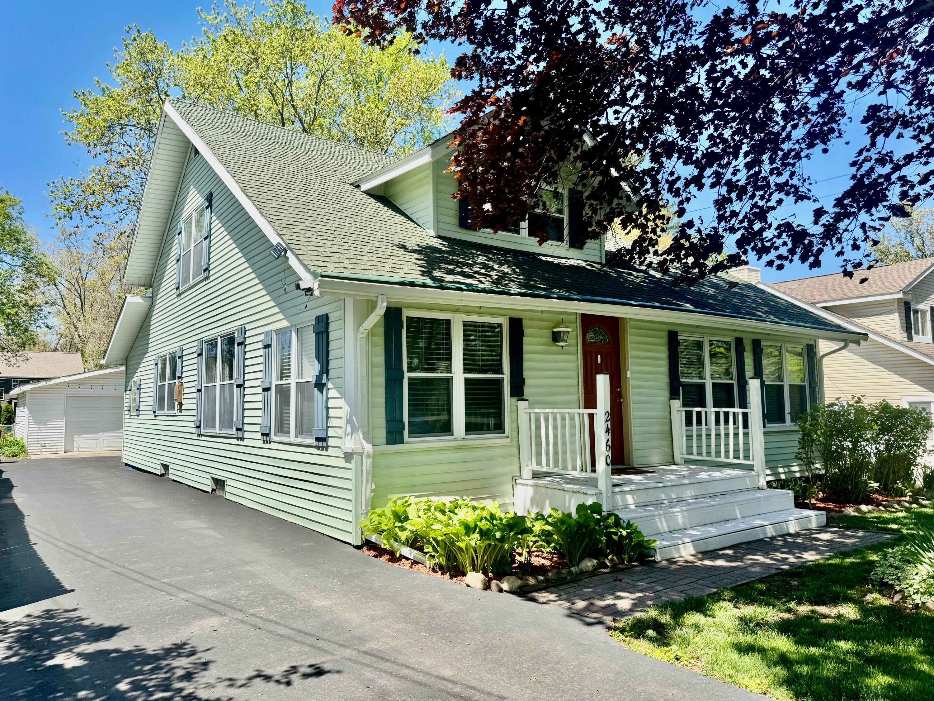 Property main image